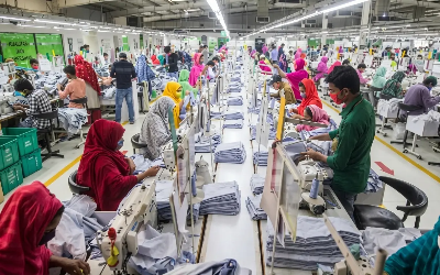 Lantai produksi pabrik — solusi Acosys untuk manufaktur